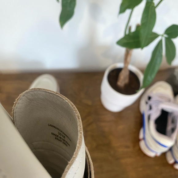 Steve Madden chunky platform white leather loafer - Picture 7 of 7